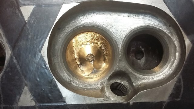 Intake bowl port.jpg (187.74 KiB) Viewed 15338 times szívóoldal portolás