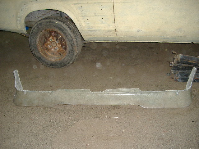 Spoiler 008.jpg (111.61 KiB) Viewed 25140 times Feleslegtől megszabadulva, elnyerte spoiler formáját.