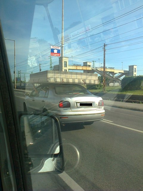 szállító.jpg