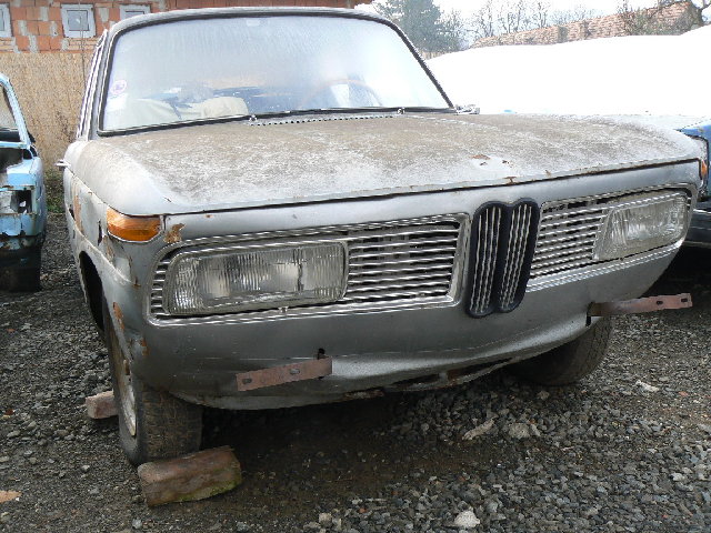 bmw 2000 12.jpg